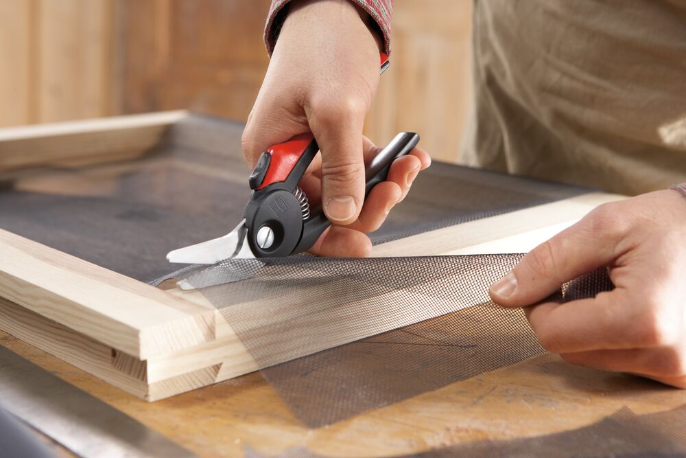 La cisaille combinée D48-2 coupe les moustiquaires